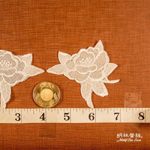 左右花朵蕾絲-甜美可愛日系日式花朵花片-長約7.5公分-一對