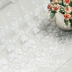 布碼蕾絲-網狀蕾絲法式浪漫婚禮花朵圖騰花邊-寬約140公分(白／米白)