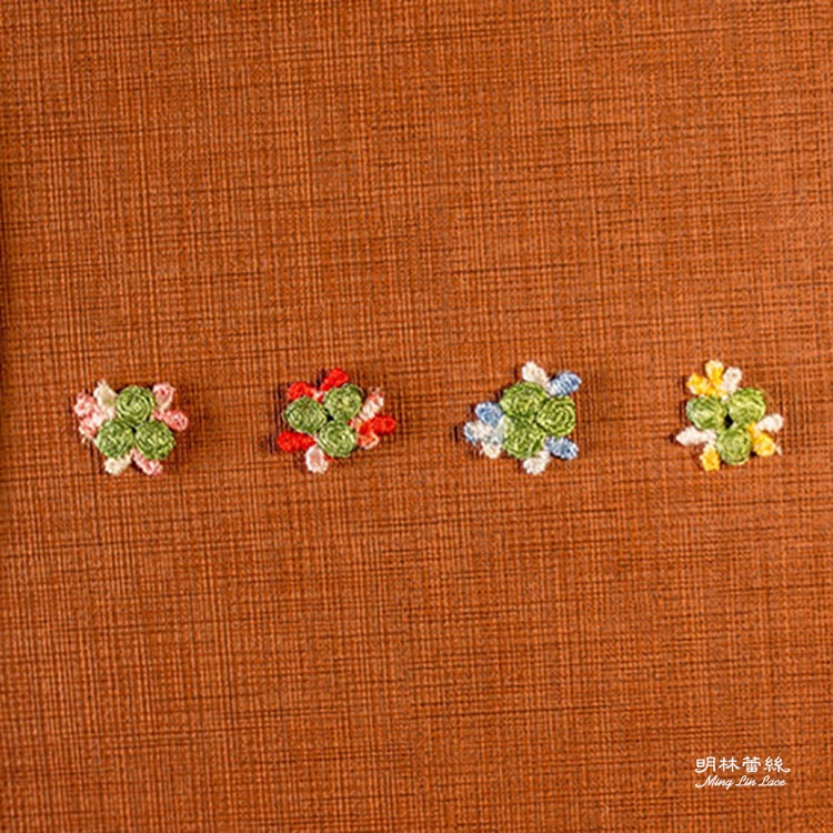 三朵B花朵蕾絲-甜美可愛日系綠心藍草花片-長約1.5公分-單朵