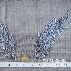 左右花朵蕾絲-法式浪漫華麗銀色亮片葉子花片-長約19.5公分-一對