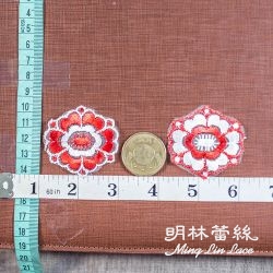 花朵蕾絲-歐式古典紅花白心花片-長約5公分-單朵
